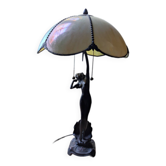 Tiffany style table lamp