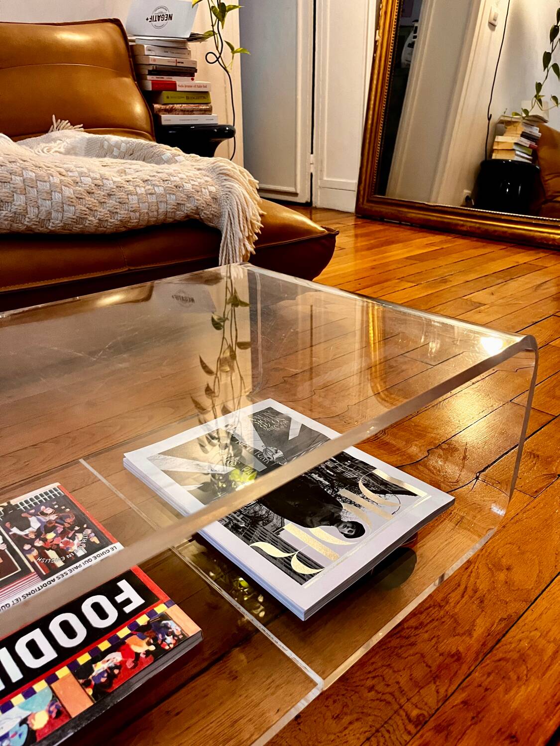 Plexiglas coffee table marsh international