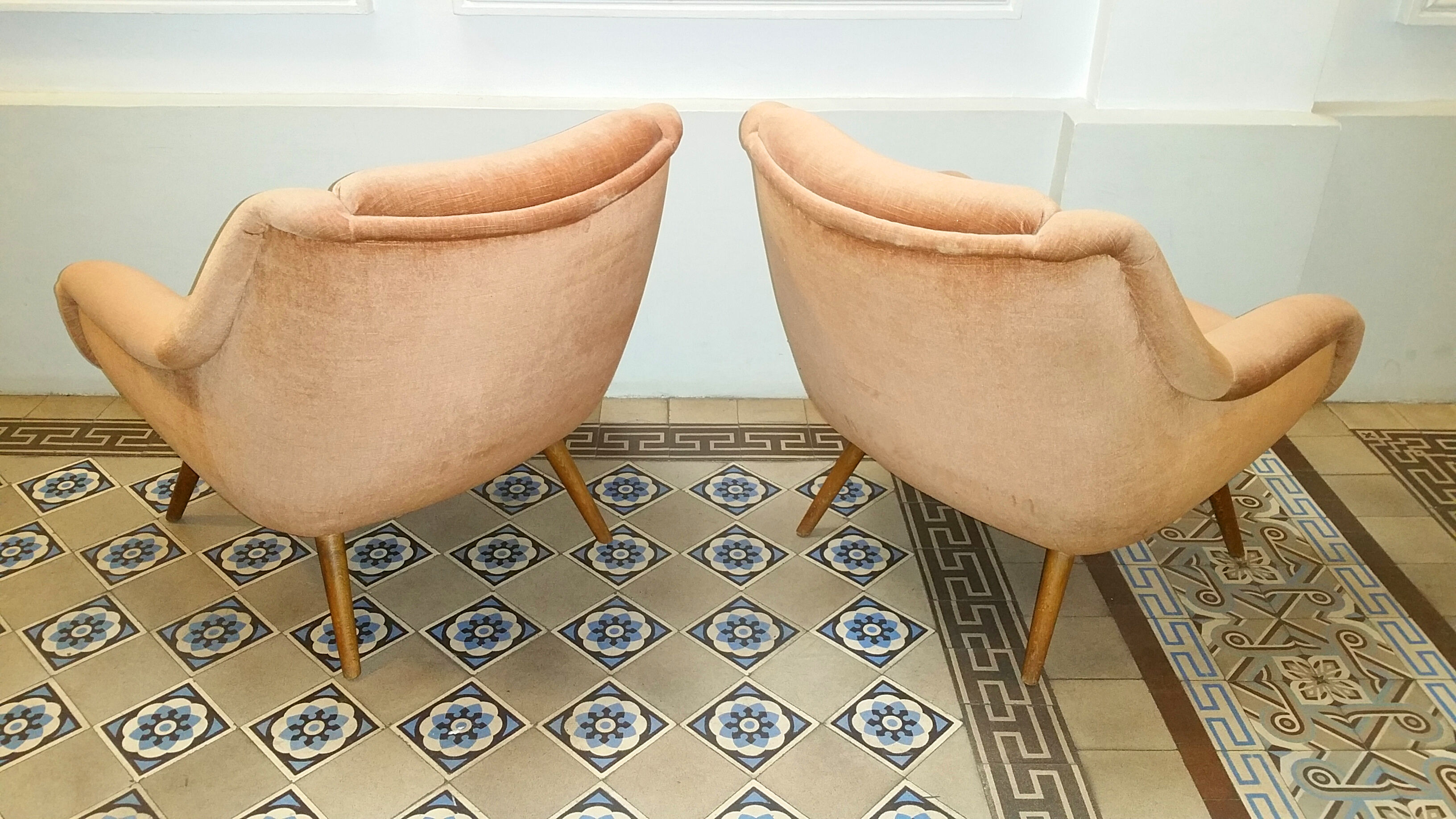 Pair of chairs sculptural vintage restored 60 years