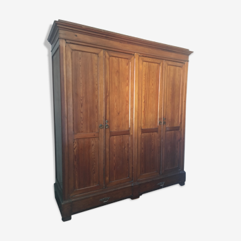 Large wardrobe, dressing