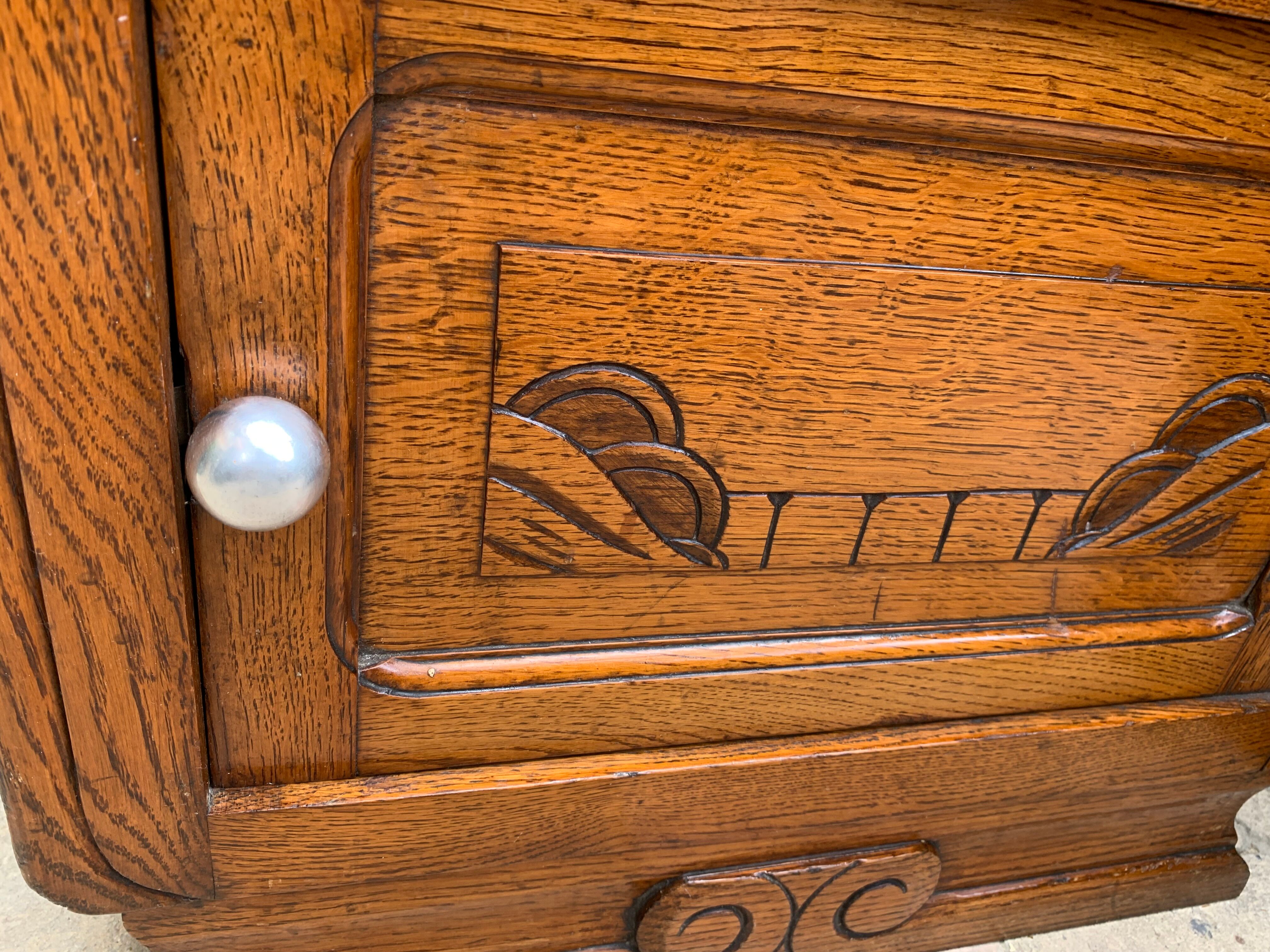 Art deco bedside tables