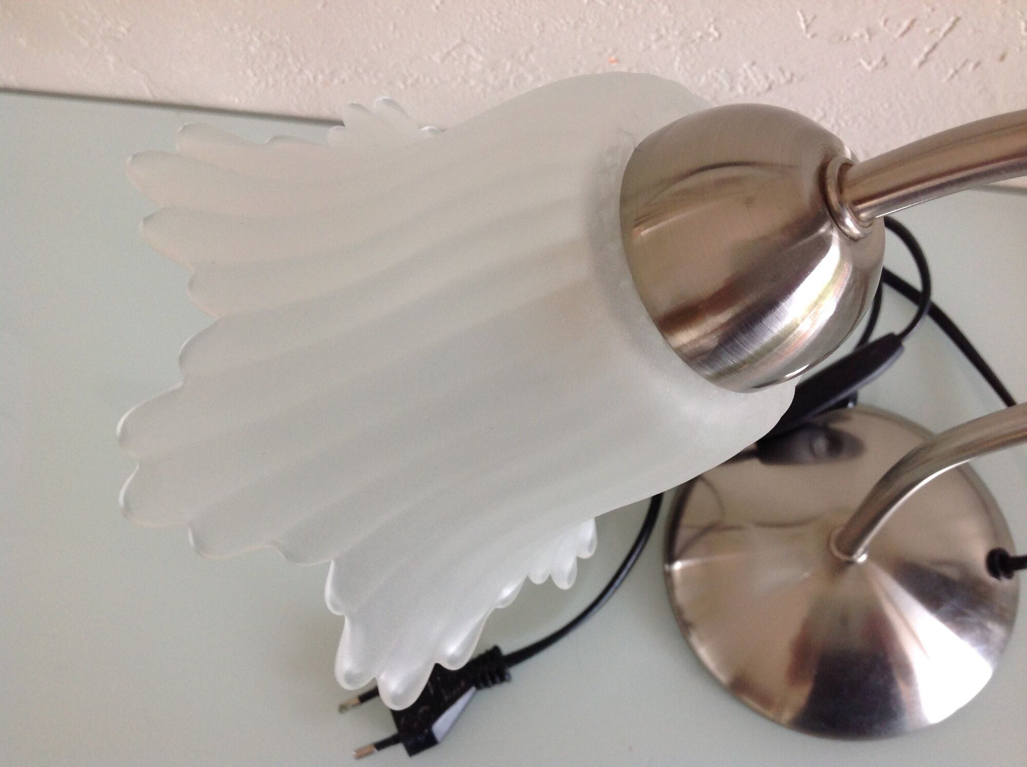 Bedside lamp in metal and frosted glass art deco style