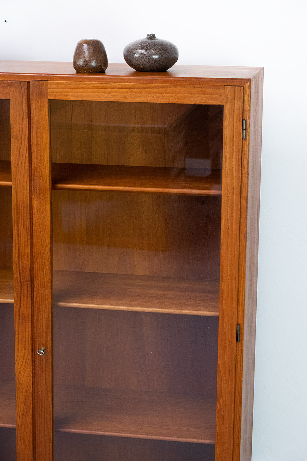 Danish Showcase in Teak by Børge Mogensen for Søborg Møbelfabrik, 1960s