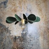 12-blade propeller suspension in rattan and fir green linen