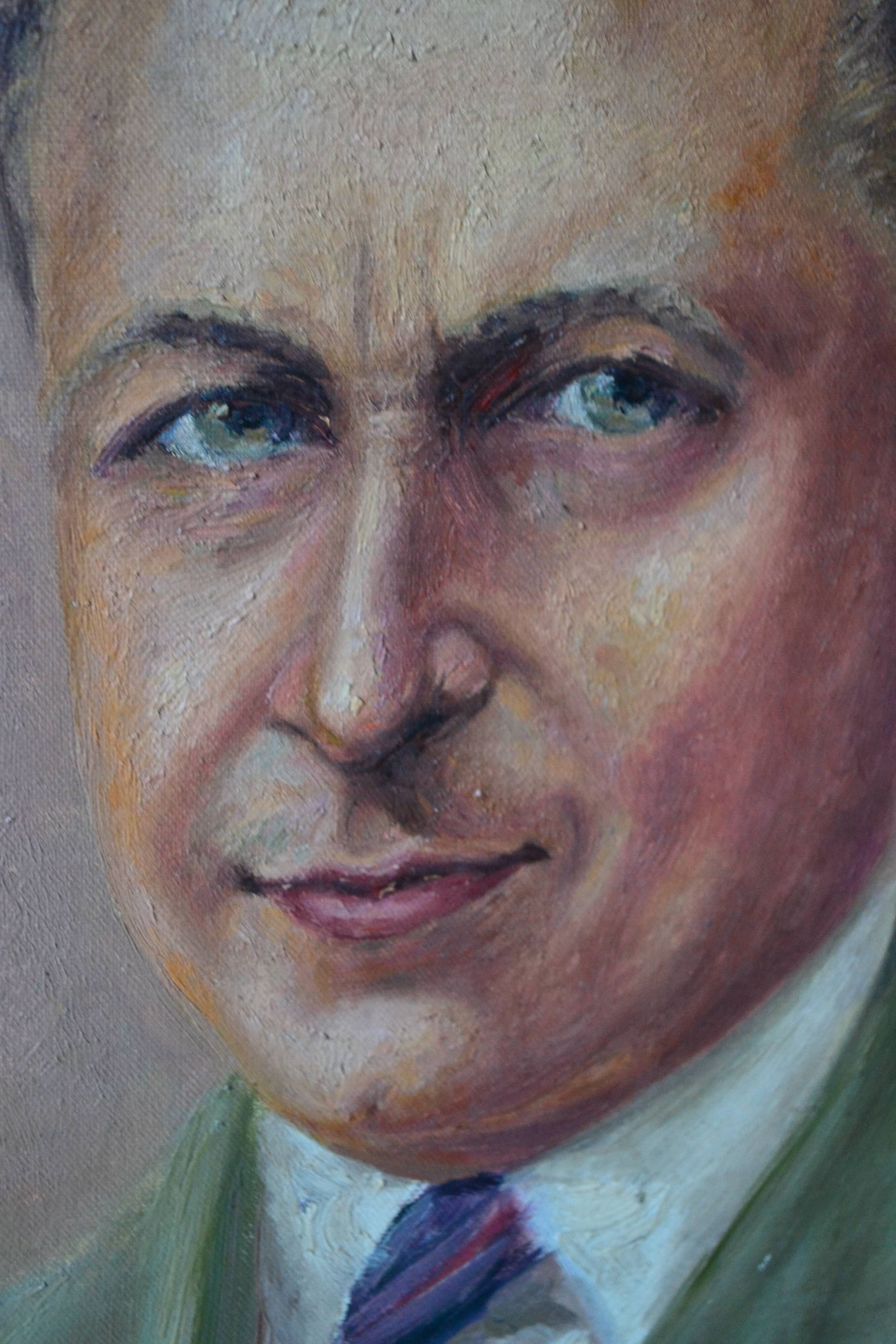 Lot of two oil portraits from the early 20th century by Laurent Delhief