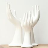Set of 3 hands in white porcelain, 70s ring