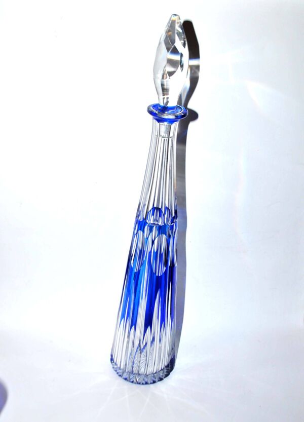 Carafe Overlay NELLY ancienne en cristal doublé de SAINT-LOUIS bleu cobalt 1930