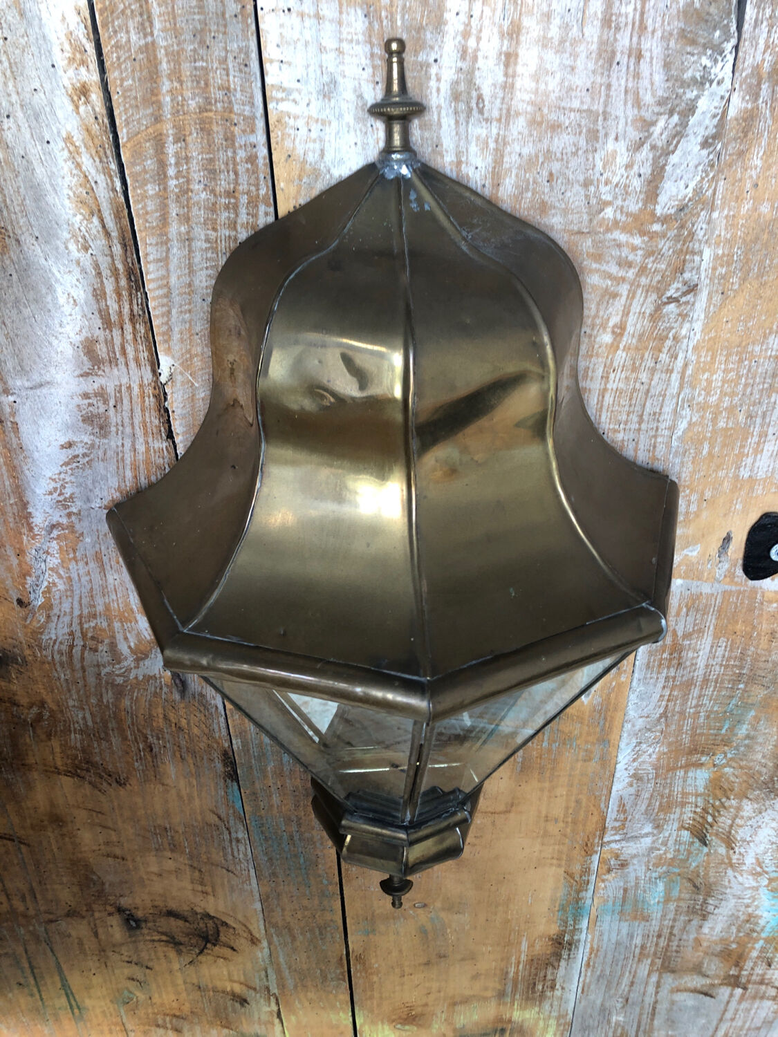 Old brass wall lamp + glass + vintage mirror back