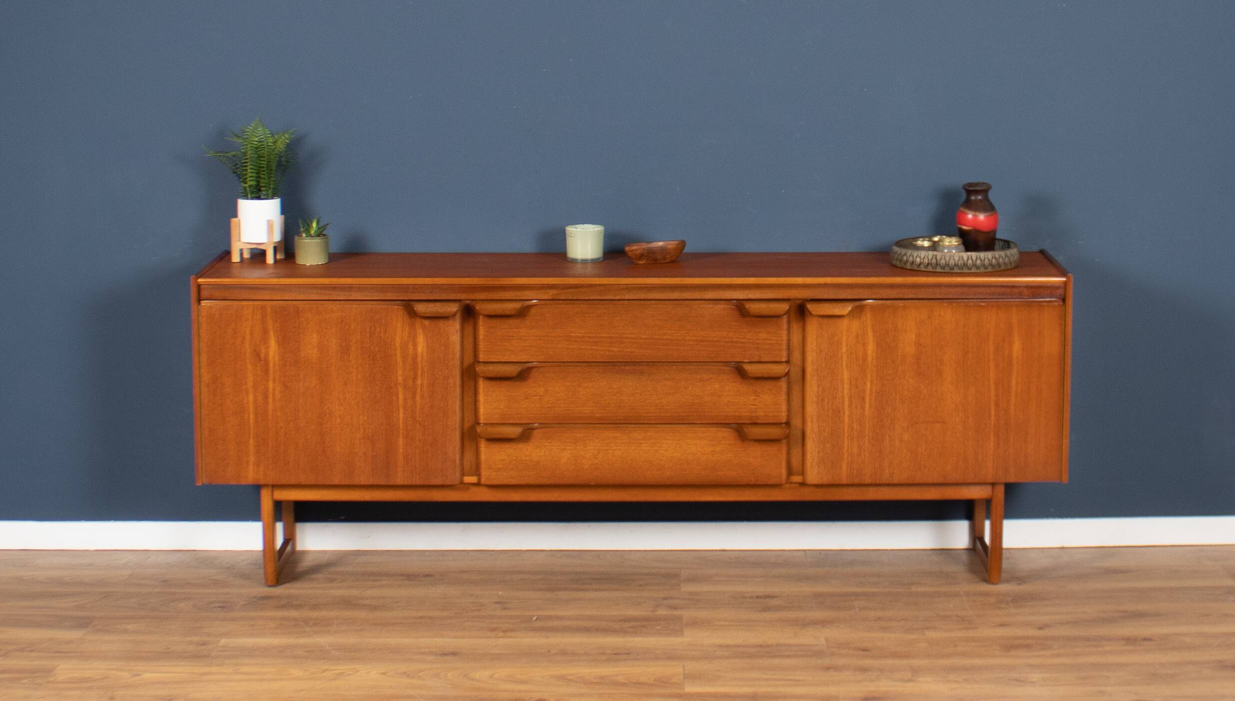 Buffet rétro en teck des années 1960 William & Lawrence Mid Century