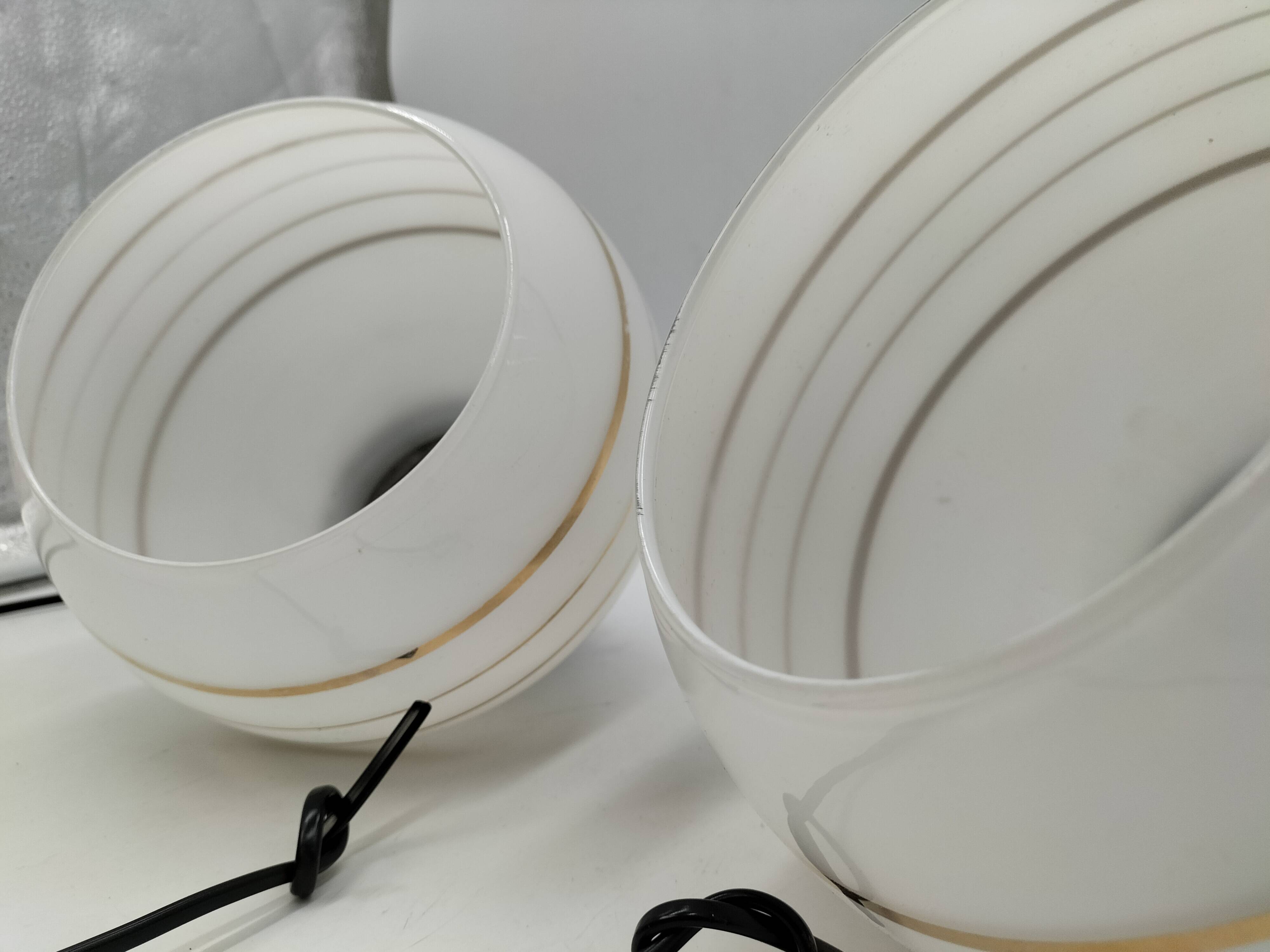 Paire de suspensions opaline