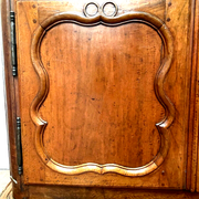 Buffet de stryle Louis XIV en noyer massif XIX siècle