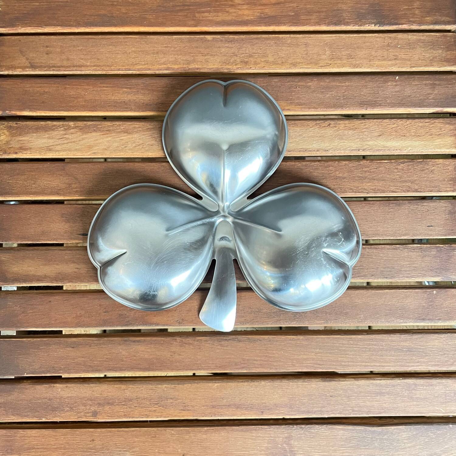 Stainless steel 18/10 clover plate