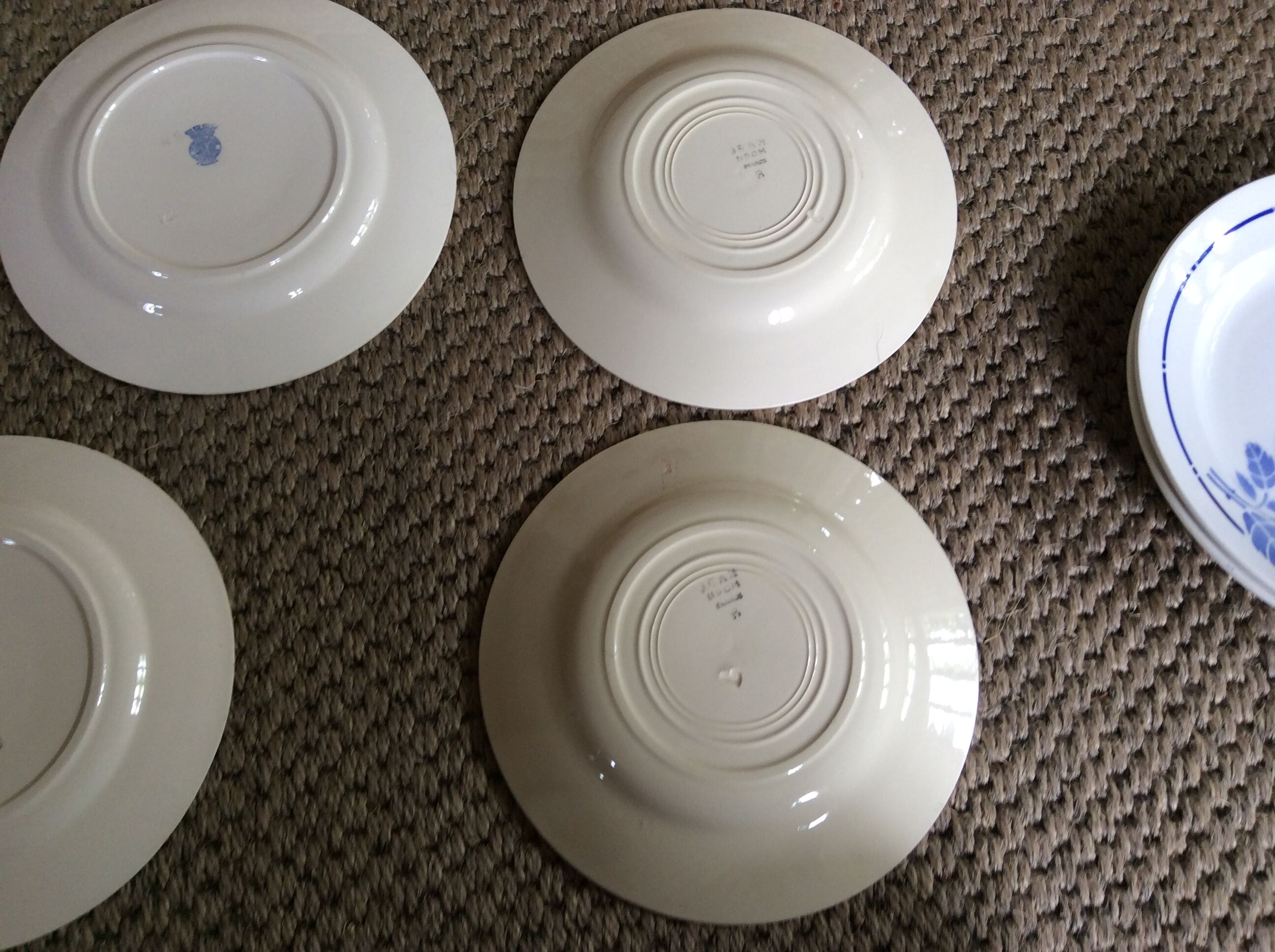 Set of 6 vintage dessert plates