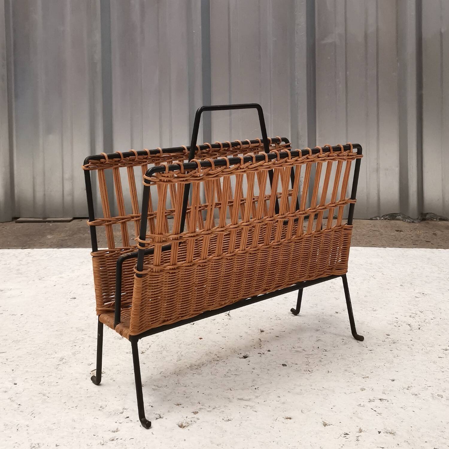 Vintage rattan and metal magazine rack, Raoul Guys