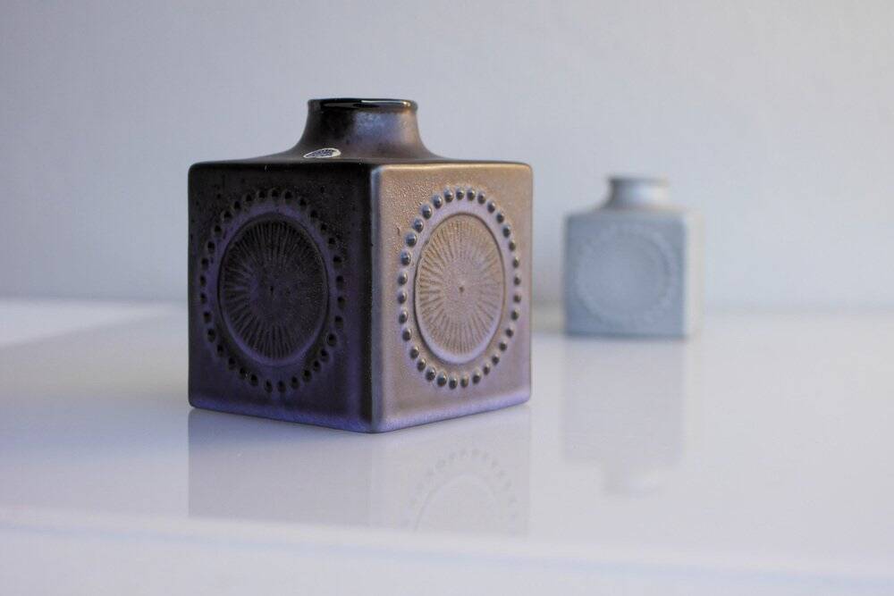 Mid-century Scandinavian modern art pottery vases in ceramic by Göran Andersson for Upsala Ekeby, Sweden, 1970s, set of 2