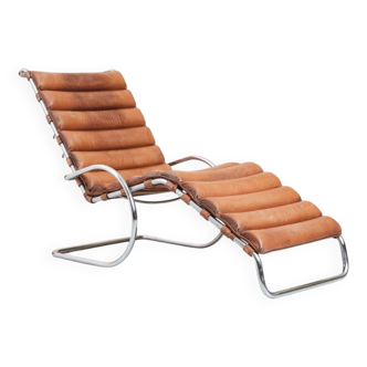 Bauhaus chaise lounge
