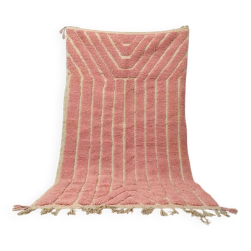 Handmade pure natural wool Berber rug in pink, size 150 x 250 cm.