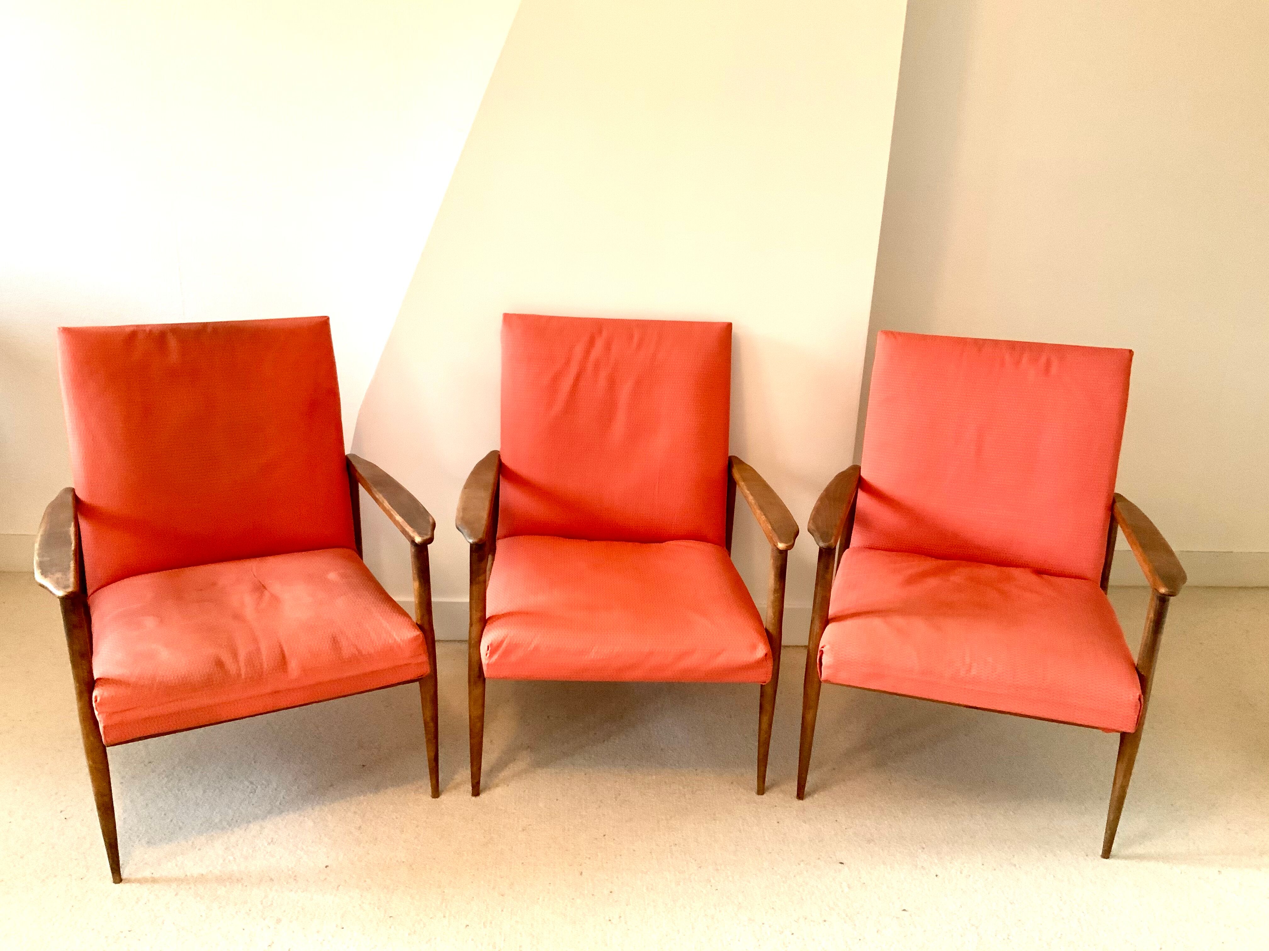 Set de 3 fauteuils à restaurer
