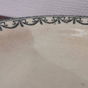 Iron earth hollow dish ec Salins, Louis XVI garlands
