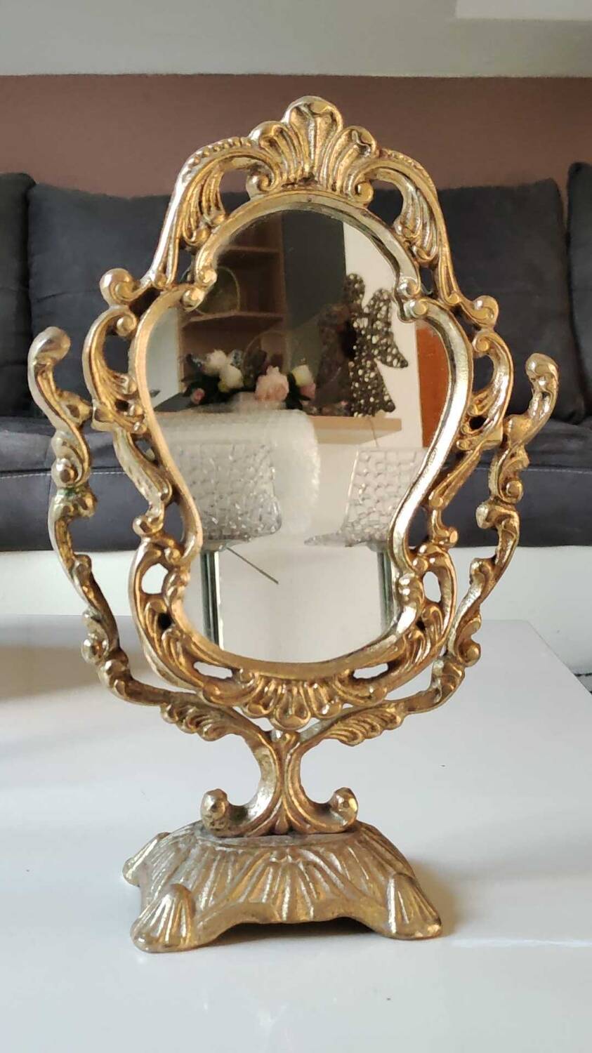Pivoting Psyche Makeup Mirror. Baroque/Rocaille Style. Bronze. Dim 31 x 20 cm