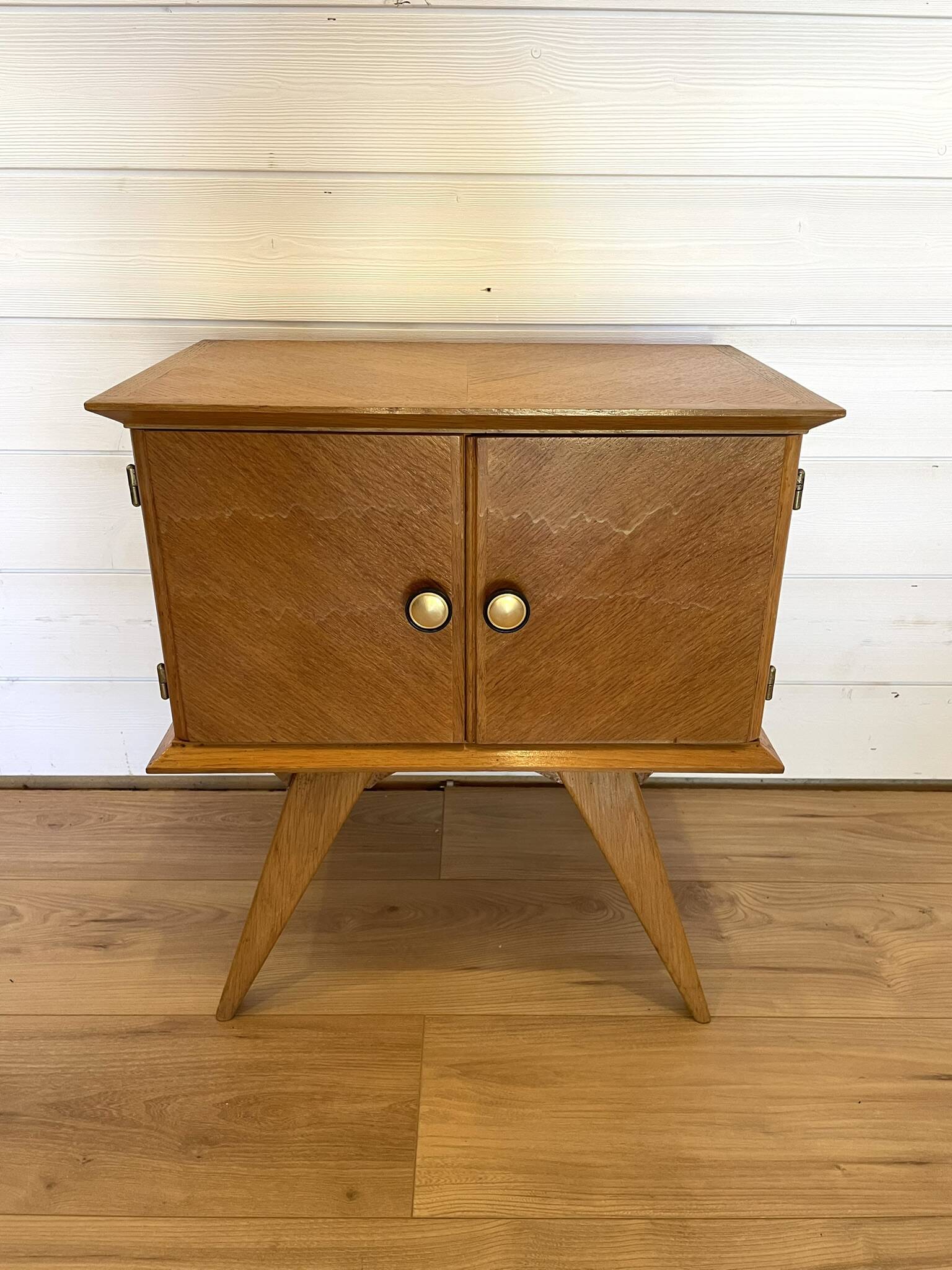 Vintage 1950s Nightstand – Compass Legs & Fluted Front