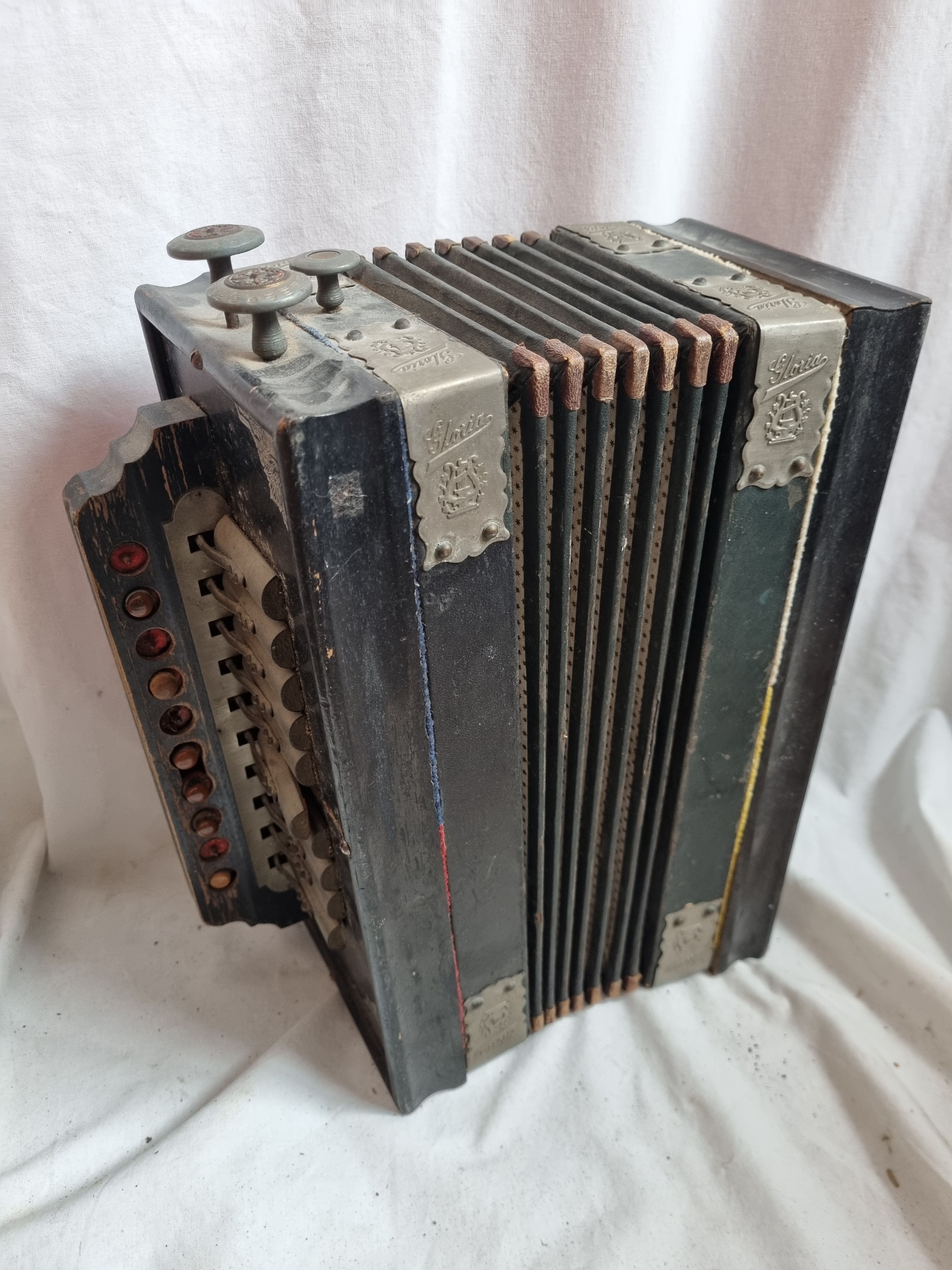 Trumpet accordion from 1903 Harmoniflutes by Gloria