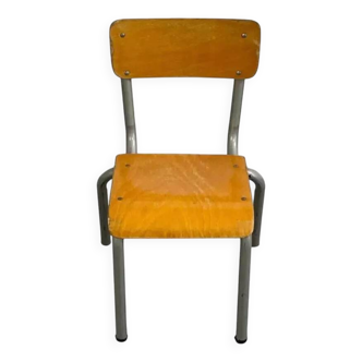 Mullca school chair