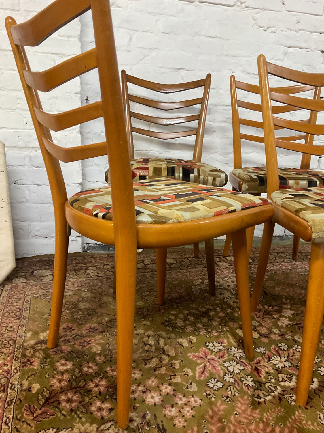 Series of 4 Scandinavian chairs from the 50s and 60s