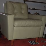 MId century pistachio green leather lounge chair after Florence Knoll, 1950s