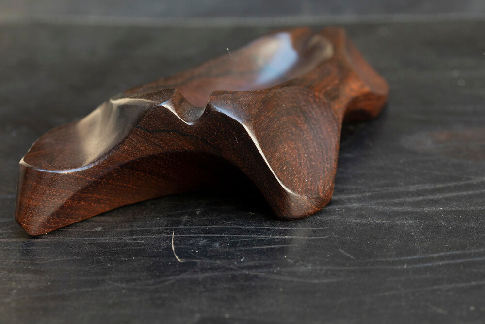 Rosewood pocket vacuum