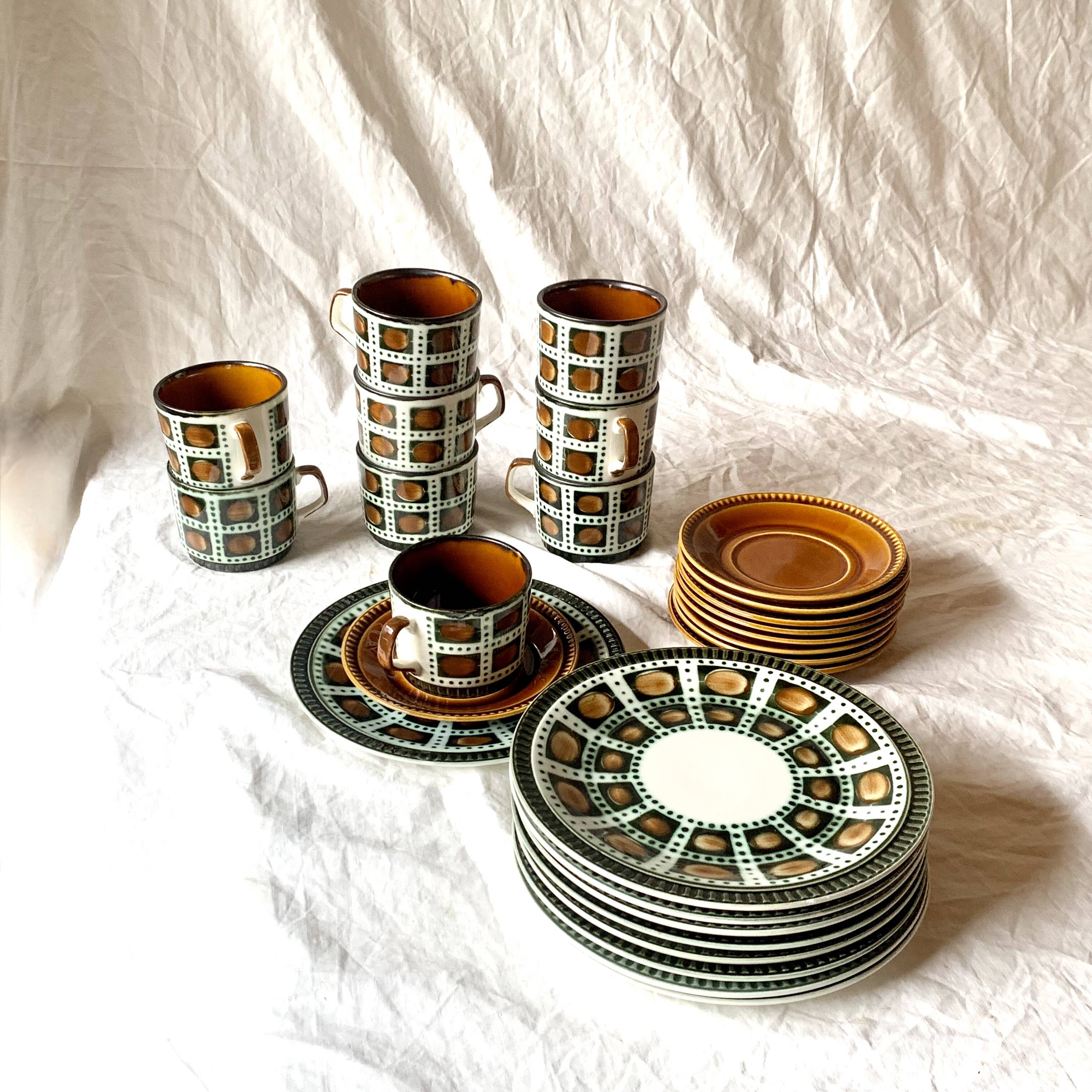 Boch La Louvière coffee service and dessert plates - Bernadette series, 1966