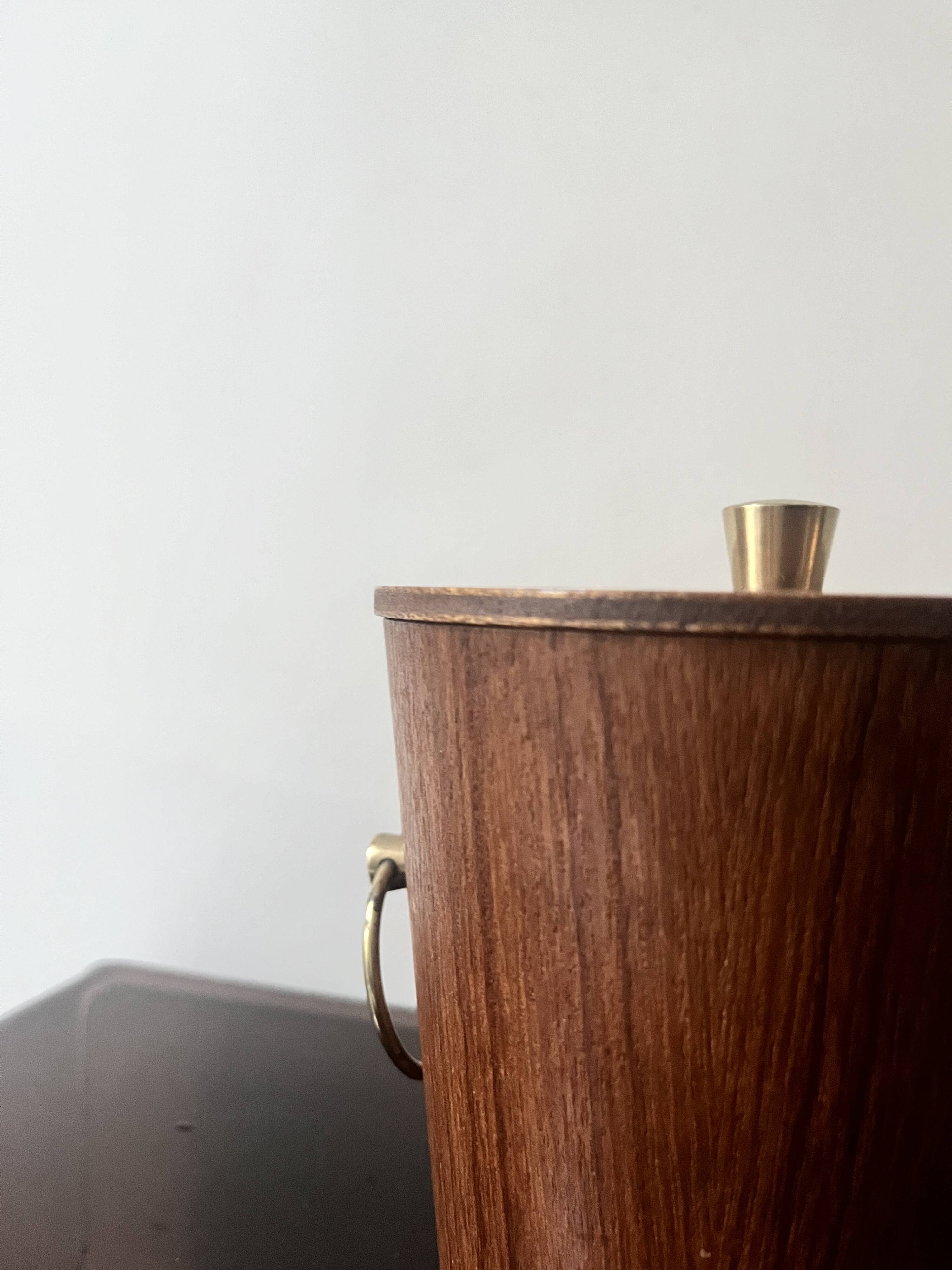 Danish teak wood ice bucket with brass handles, 1950s design