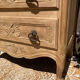 Superb Louis XV chest of drawers in oak ♥️ with mouldings and marquetry top.