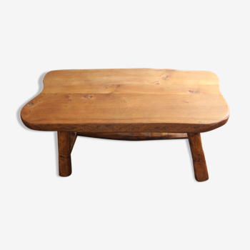 Table basse en orme massif, style brutaliste