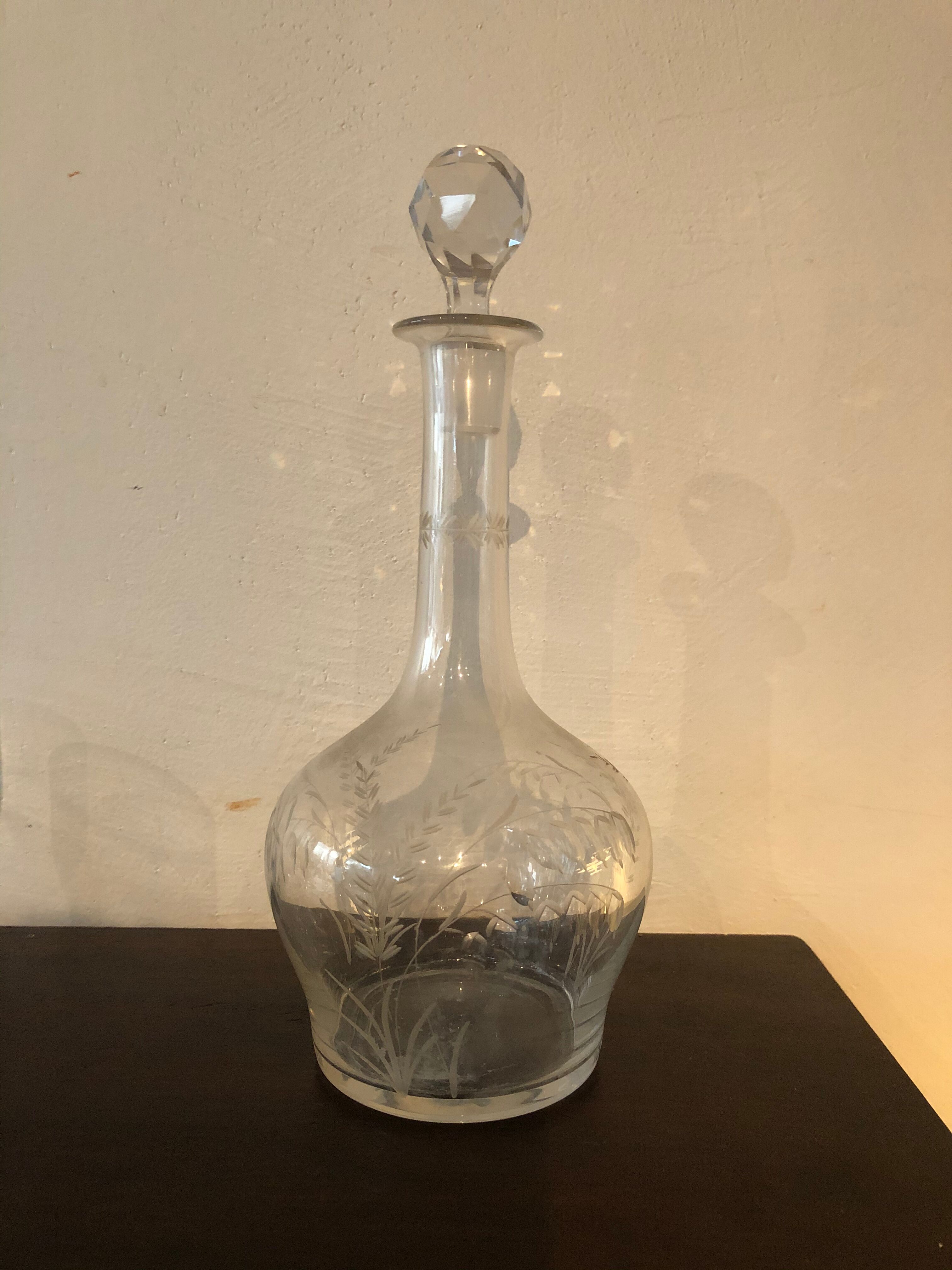 Carafe Baccarat and six matching glasses