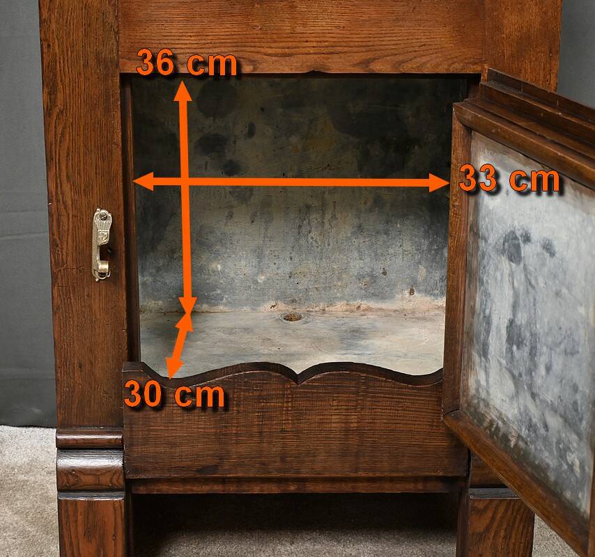 Small Oak Icebox – Early 20th Century