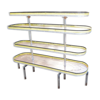 Dessert Or Store Gondola