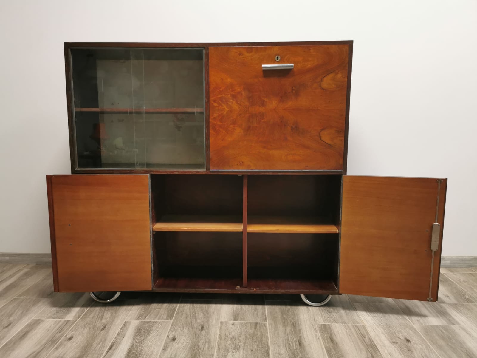 Secretaire par Hynek Gottwald