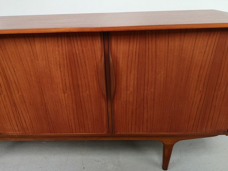 Scandinavian style sidebard