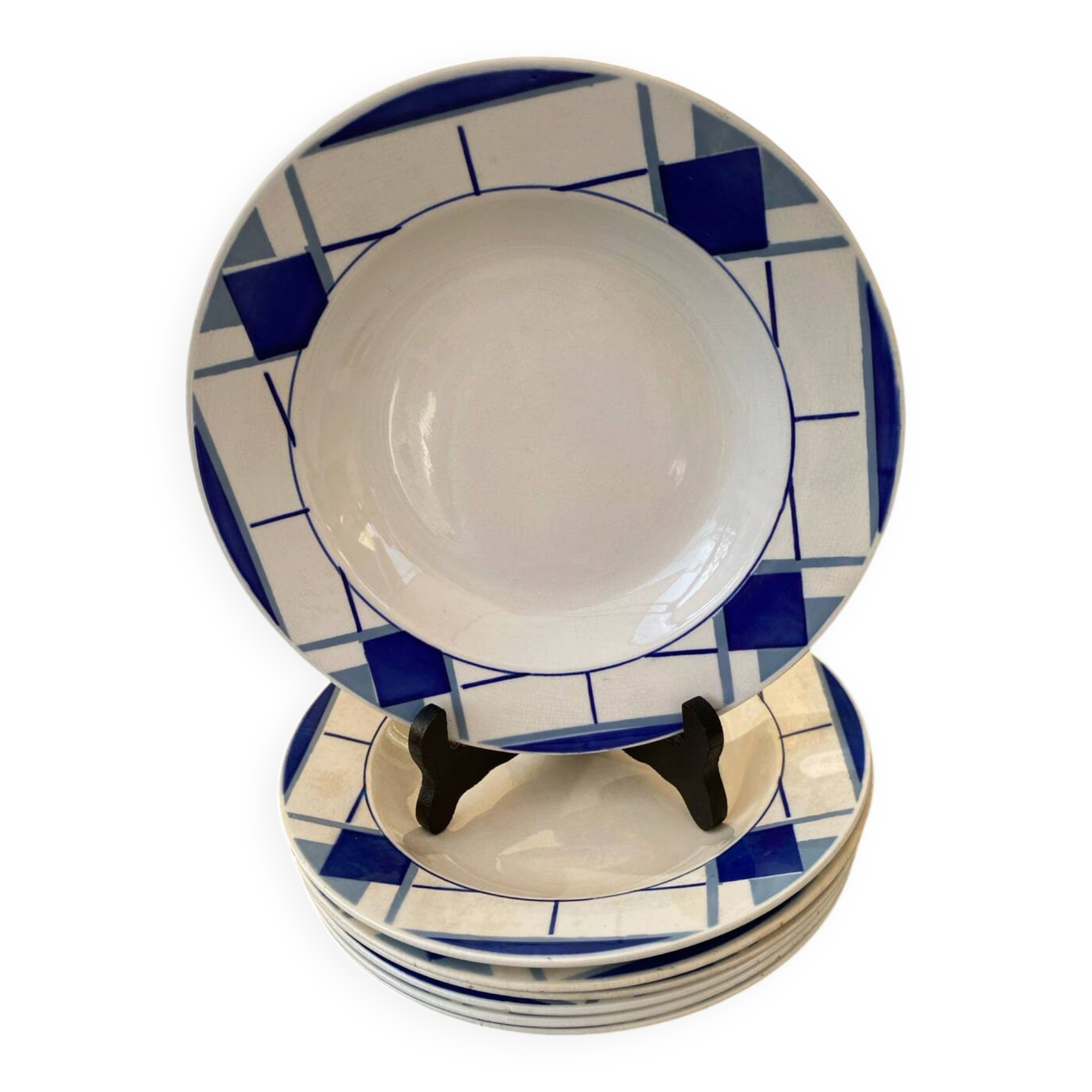 Many faience plates from Digoin Sarguemines, model Efel.