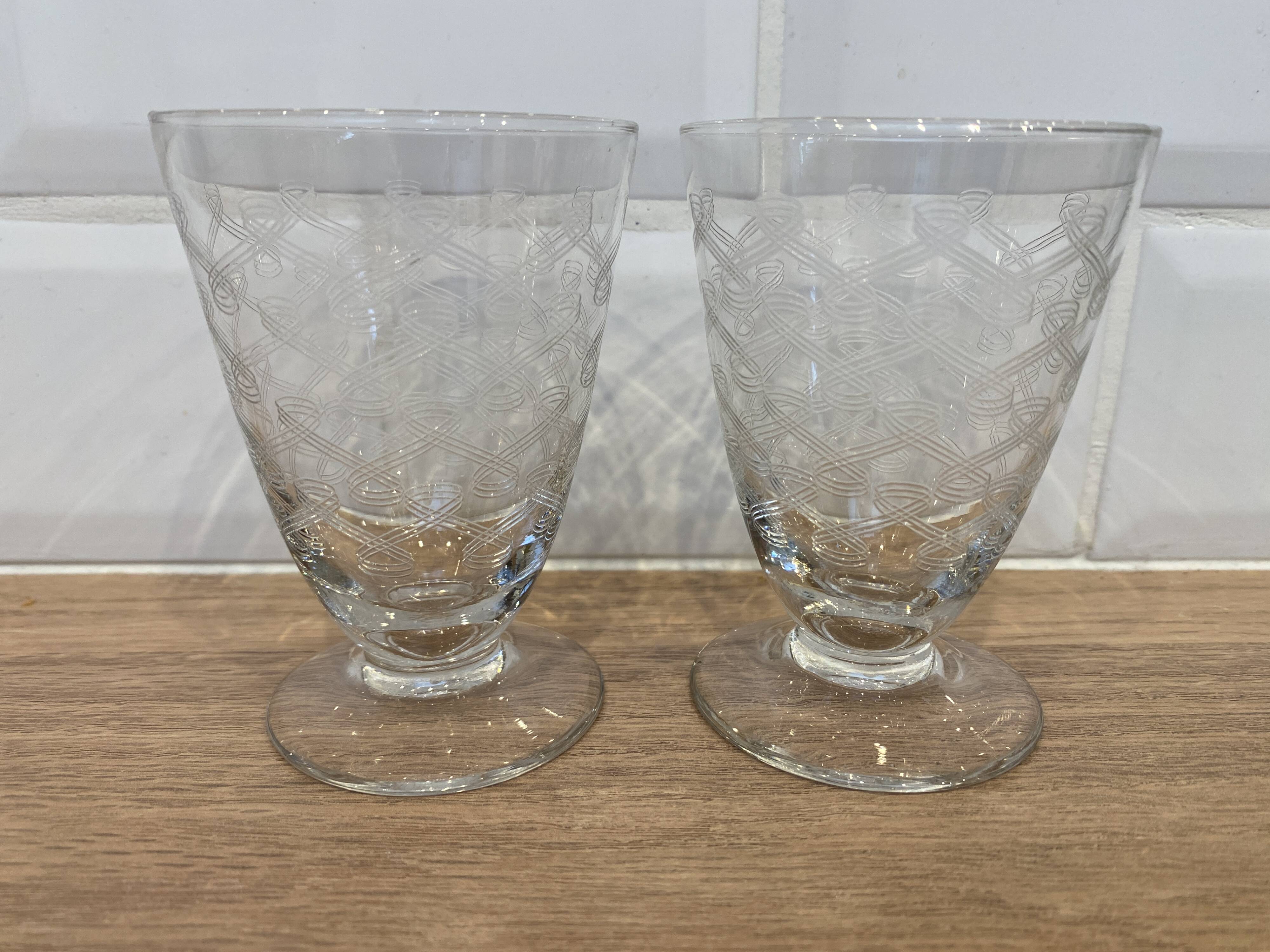 Set de 2 verres à vin en verre gravé