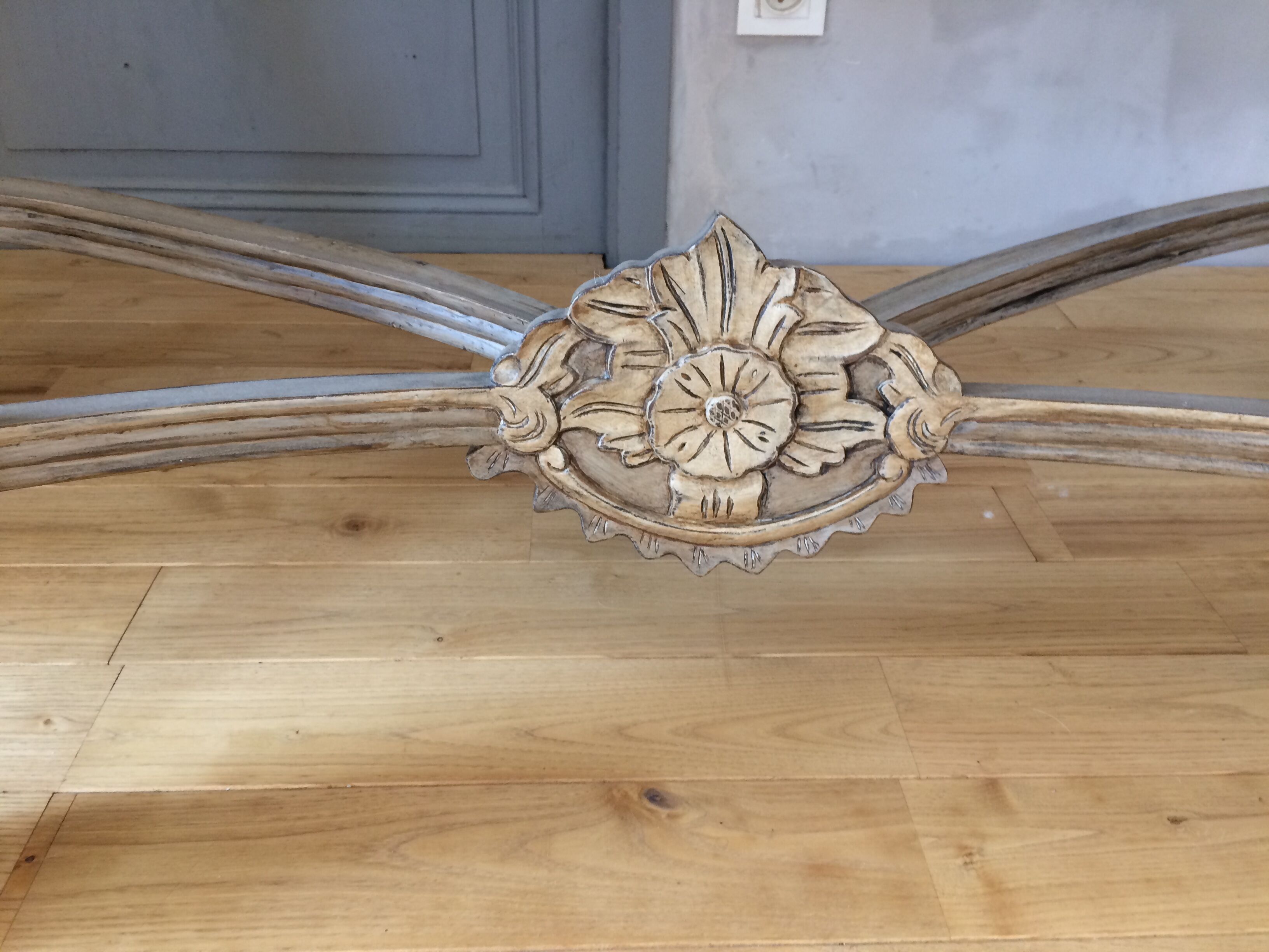 Louis XV-style console