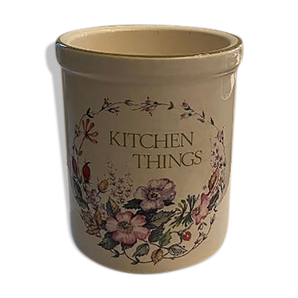 Kitchen accessory pot