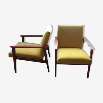 Pair of restored armchairs - yellow velvet