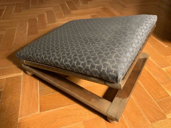 Repose-pied réglable