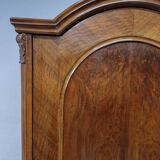 Armoire unique en noyer Ludwikowska 2