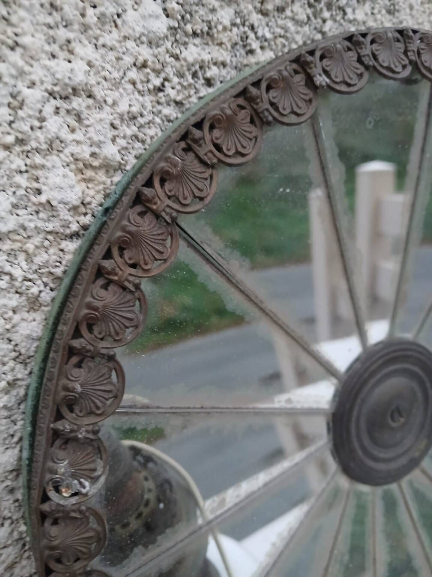 Antique oil wall lamp – Sun mirror and white opaline