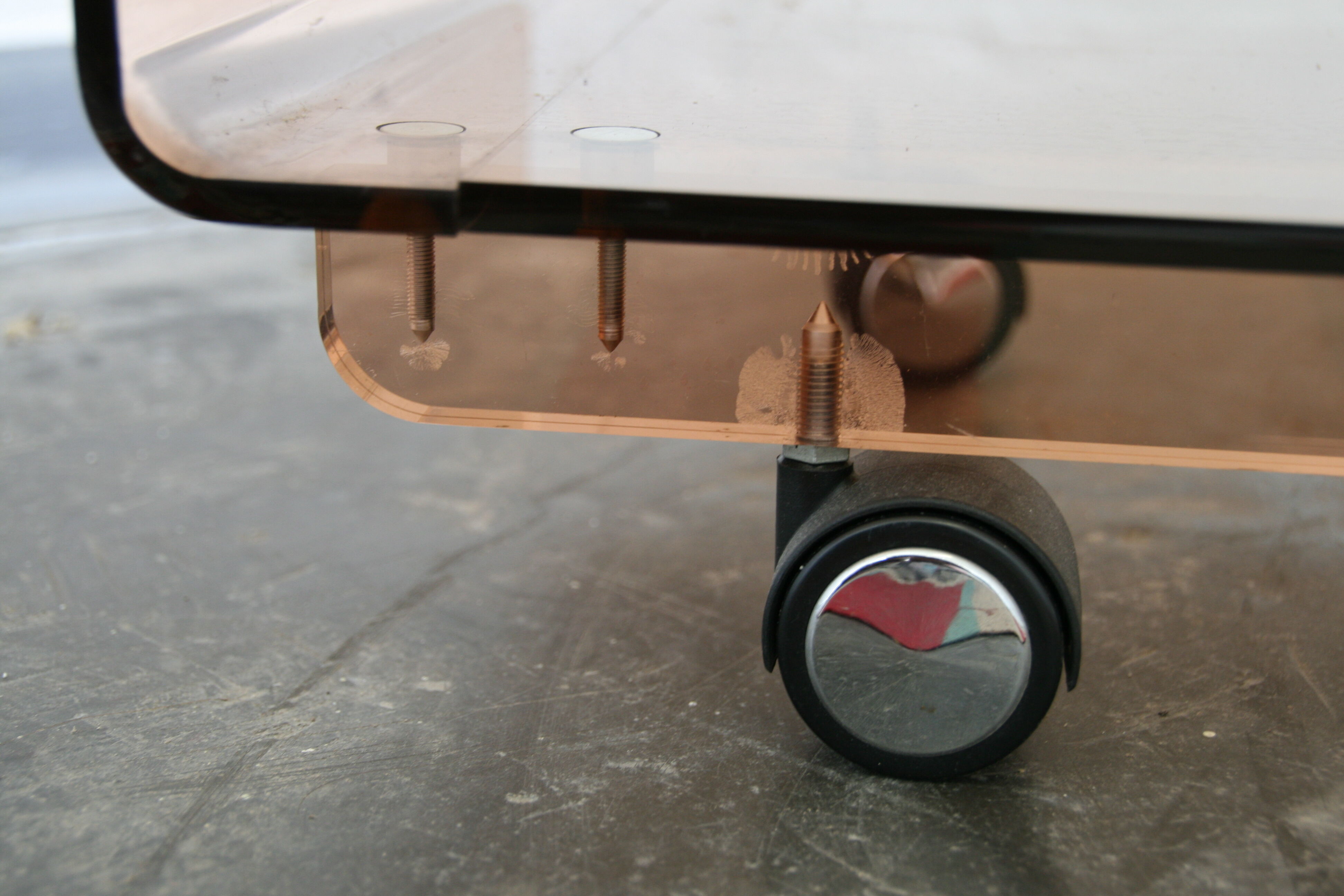 Vintage plexiglas tv/hifi unit