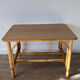 Petite table en rotin