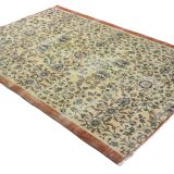 Tapis Oushak Ancien – Ton Ivoire & Motifs Floraux, 198 x 274 cm